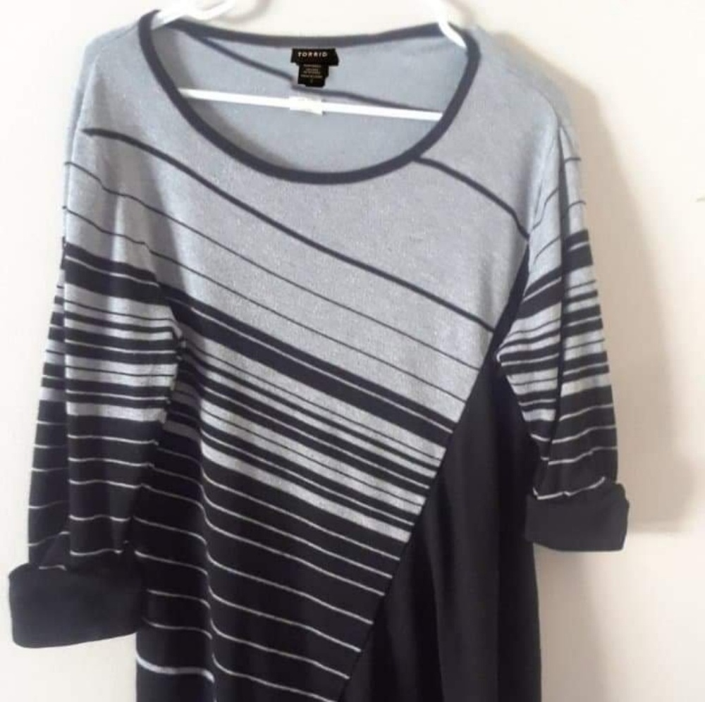 TORRID 3/4 sleeve